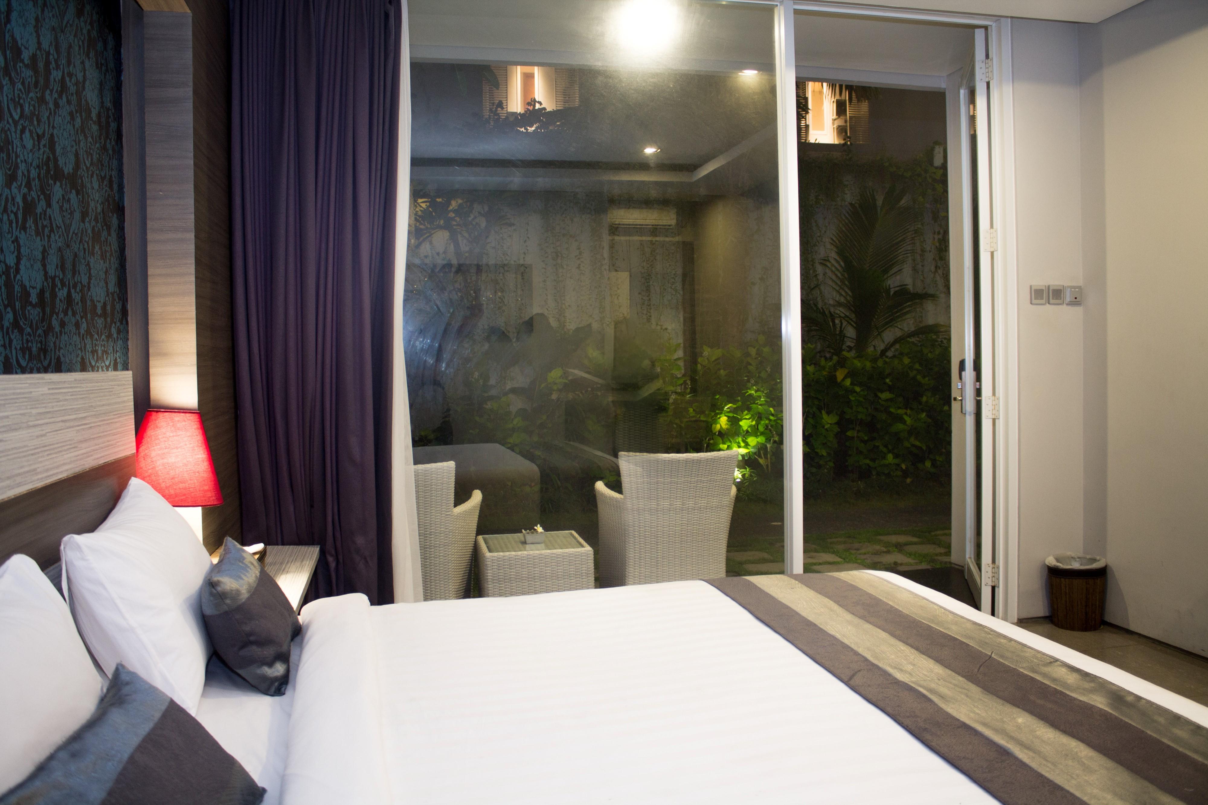 Transera Kamini Legian Hotel מראה חיצוני תמונה
