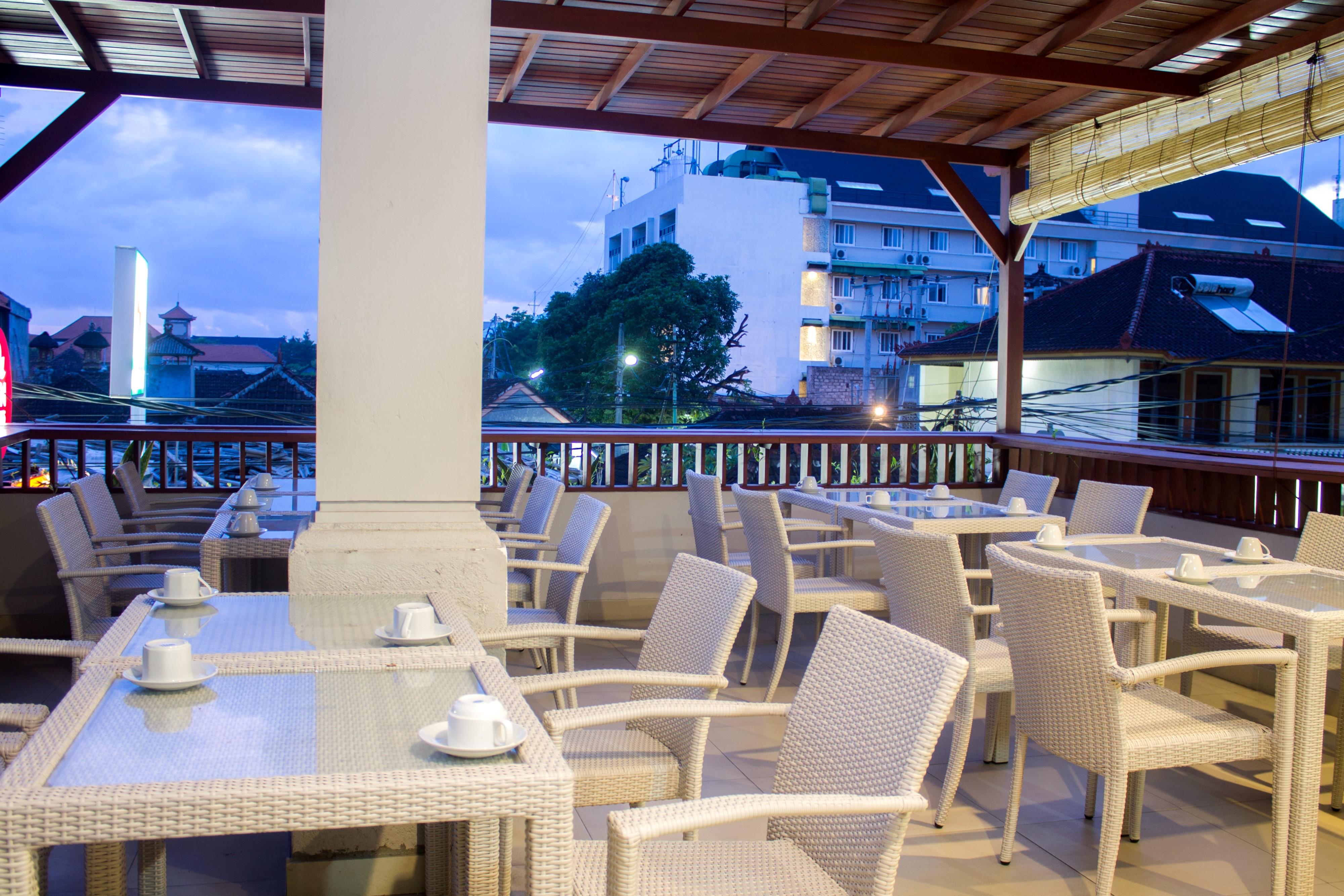Transera Kamini Legian Hotel מראה חיצוני תמונה