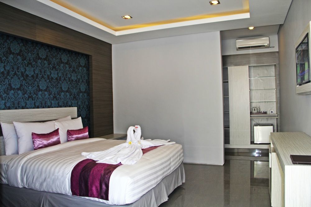 Transera Kamini Legian Hotel מראה חיצוני תמונה